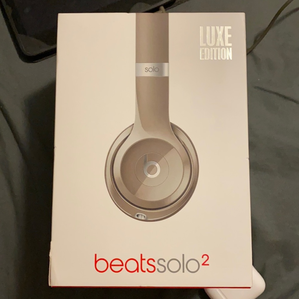 Beats solo2 LUXE EDITION